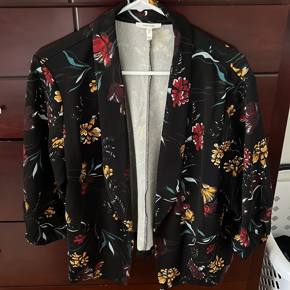 Women’s dark floral dress jacket, Maurice’s size xxl
